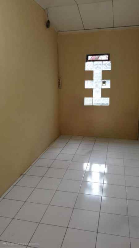 dijual rumah jl cikajang cibatu