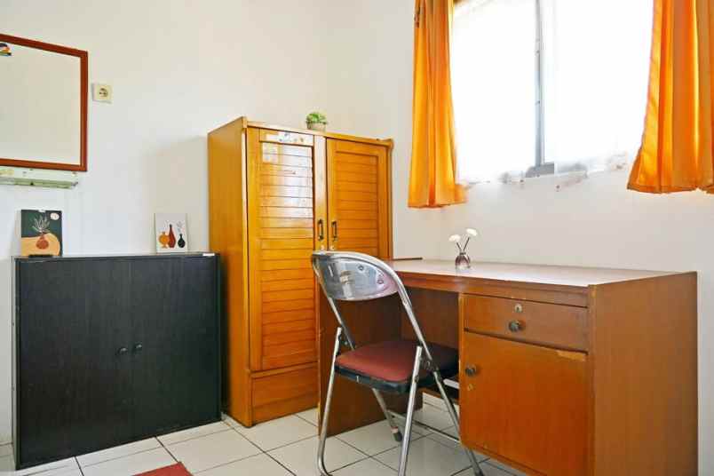 dijual rumah jl cikuda