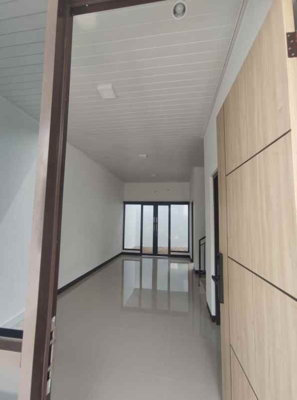 dijual rumah jl cinere raya cinere depok