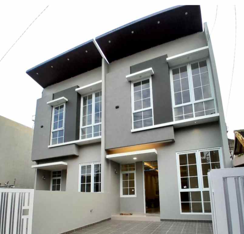dijual rumah jl cisaranten arcamanik