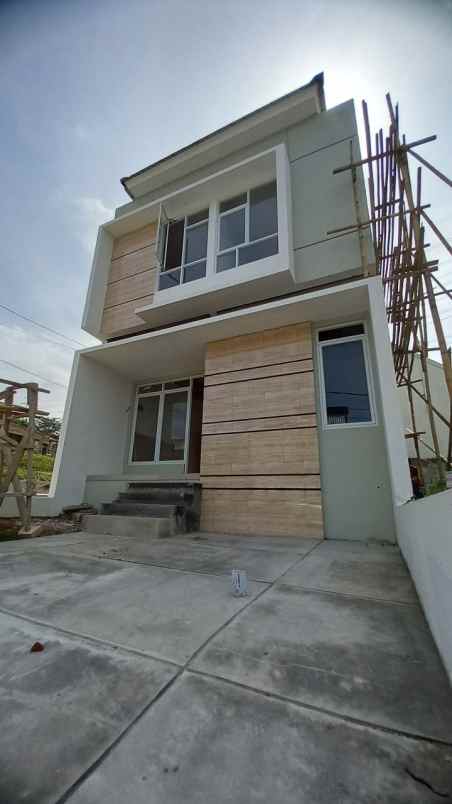 dijual rumah jl cisempur jatinangor