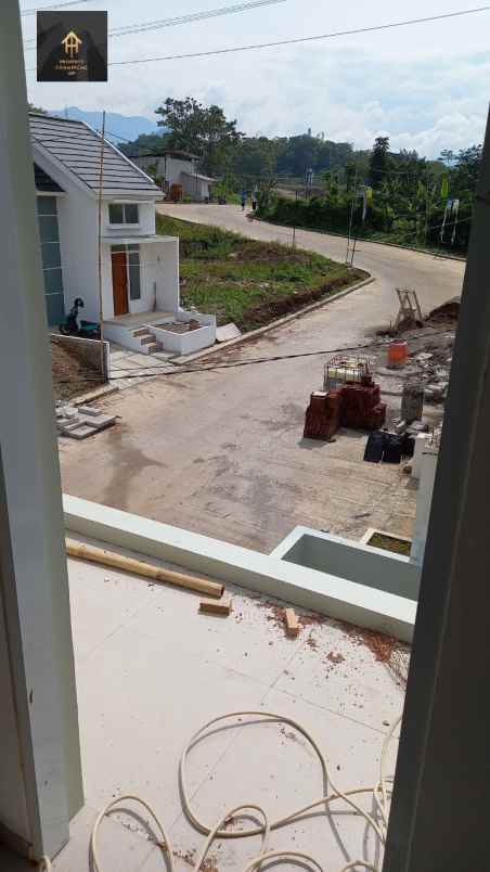 dijual rumah jl cisempur jatinangor