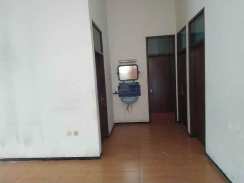 dijual rumah jl dharmahusada indah