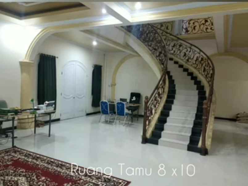 dijual rumah jl elang