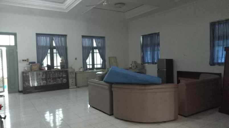 dijual rumah jl genteng durasim surabaya