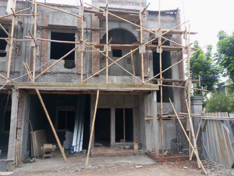 dijual rumah jl h baping ciracas