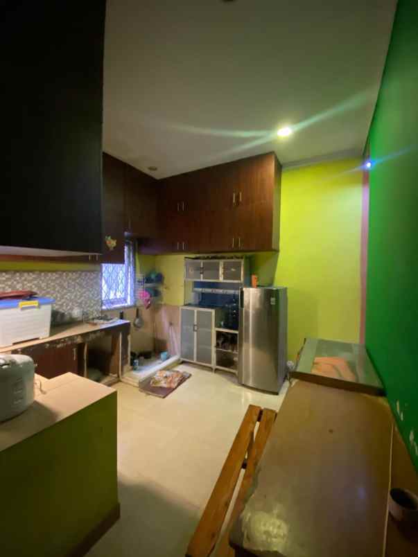 dijual rumah jl h sarmah pdk kacang timur