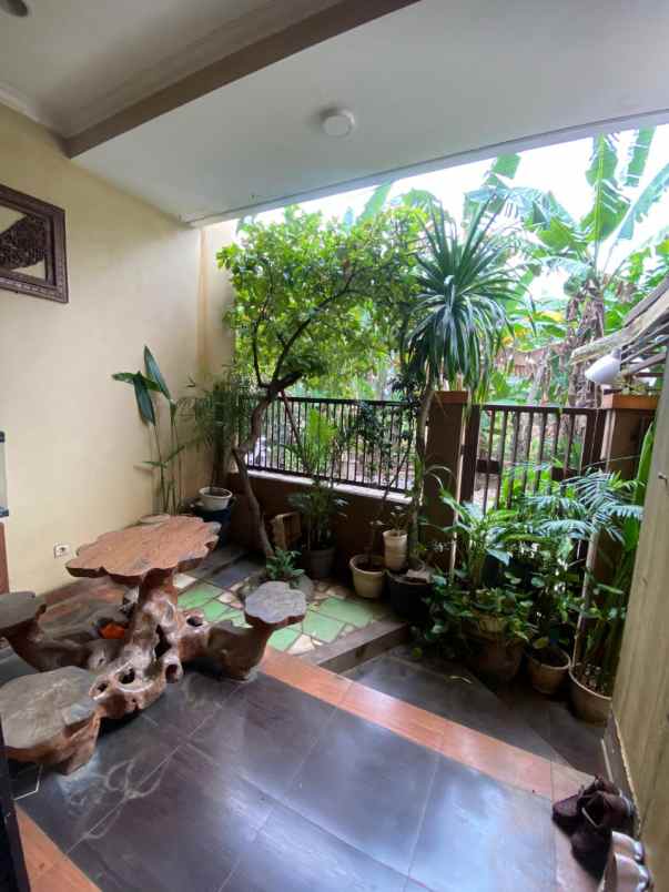 dijual rumah jl h sarmah pdk kacang timur