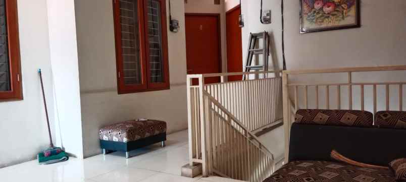 dijual rumah jl hegarmanah jatinangor