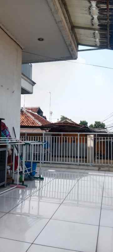 dijual rumah jl hegarmanah jatinangor