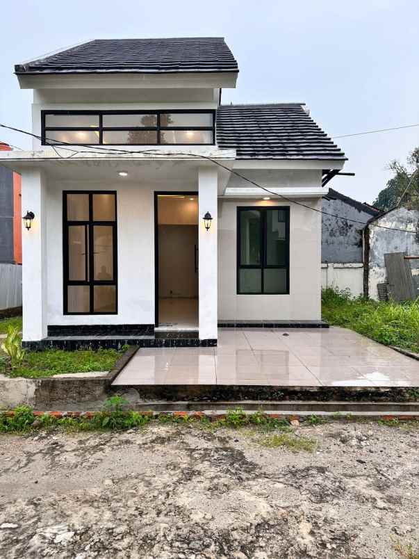 dijual rumah jl kapin raya jatibening