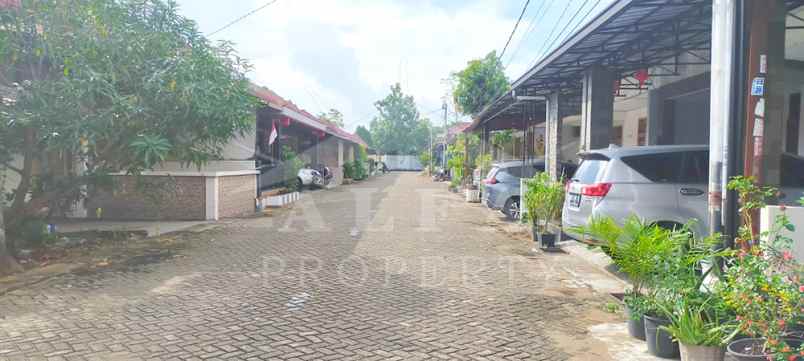 dijual rumah jl karya baru komp pondok