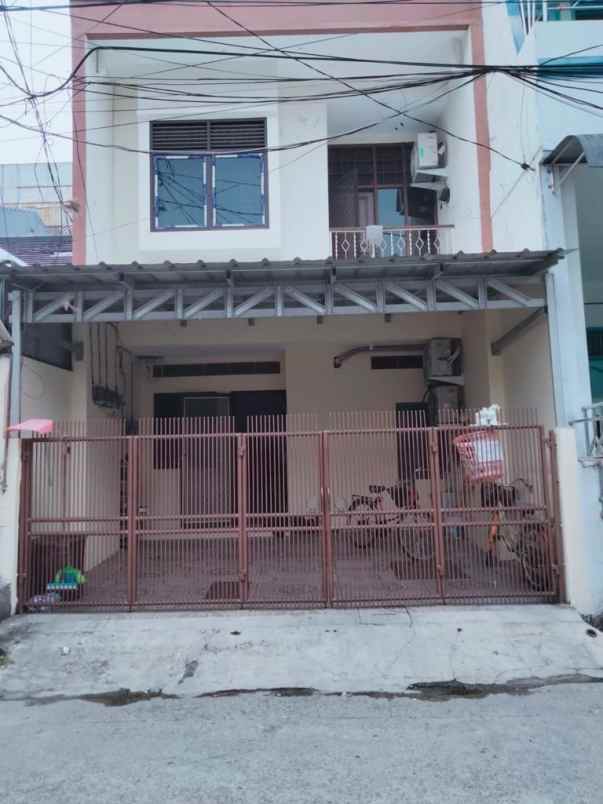 dijual rumah jl kelapa molek kelapa