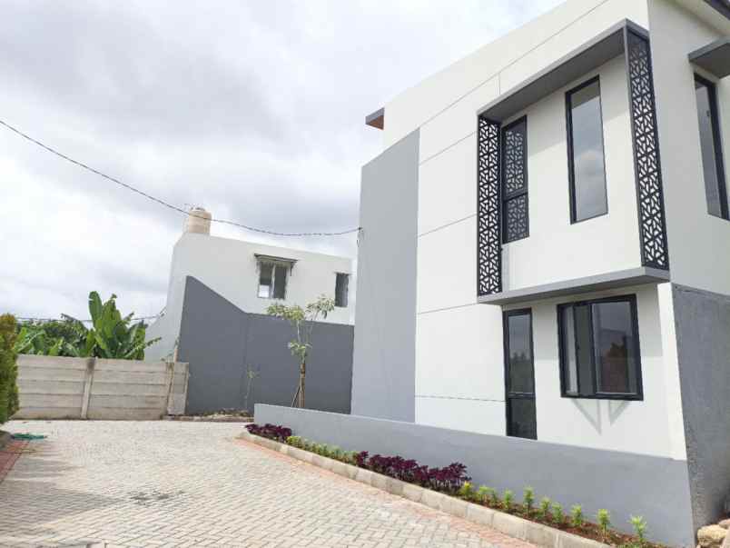 dijual rumah jl kh muchtar tabrani