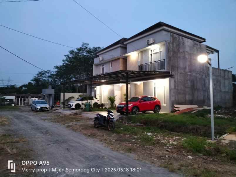 dijual rumah jl krajan selatan