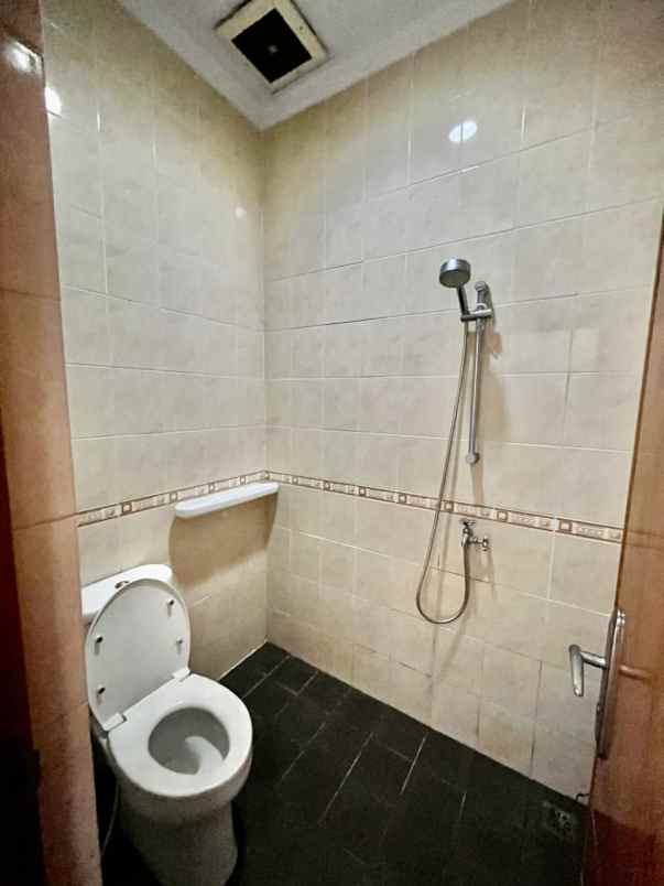 dijual rumah jl kranggan jatisampurna