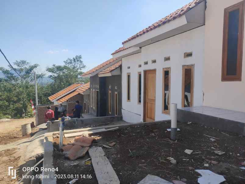 dijual rumah jl lingkar bayuning