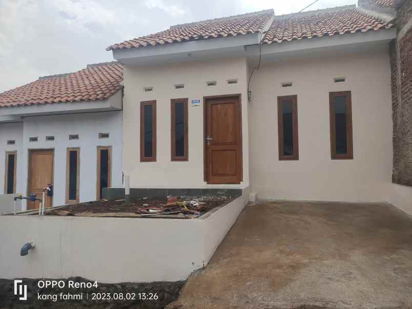 dijual rumah jl lingkar bayuning