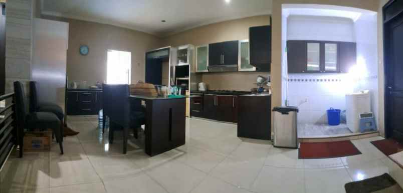 dijual rumah jl otsita tarogong kidul garut