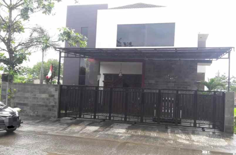 dijual rumah jl padasuka cimahi