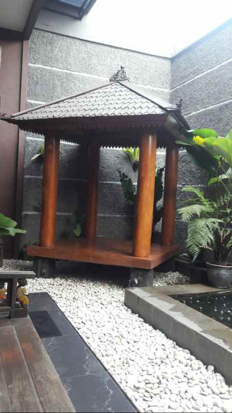 dijual rumah jl padasuka cimahi