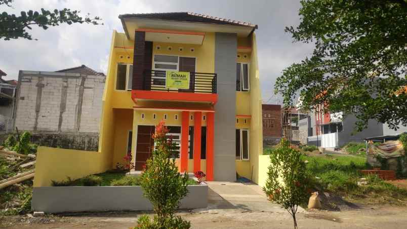 dijual rumah jl pahlawan balearjosari