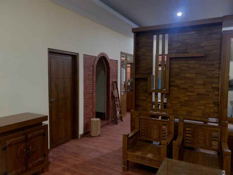 dijual rumah jl prawiro sudiyono jongke