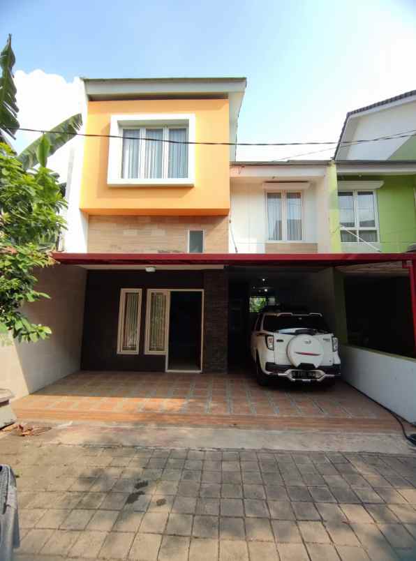 dijual rumah jl raya kodau