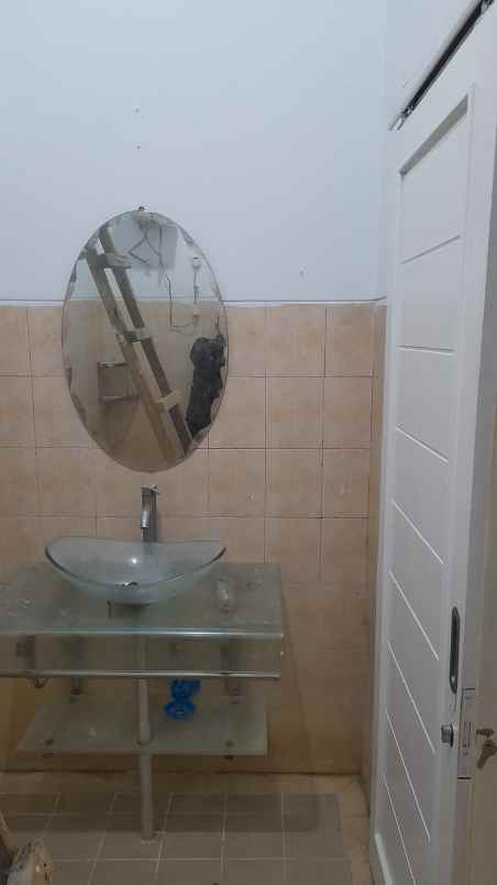 dijual rumah jl raya menjangan