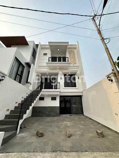 dijual rumah jl sadar 3 jagakarsa