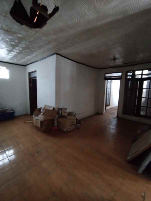 dijual rumah jl saturnus tengah dekat