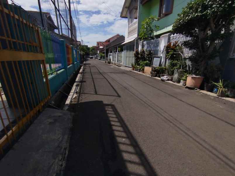 dijual rumah jl saturnus tengah dekat