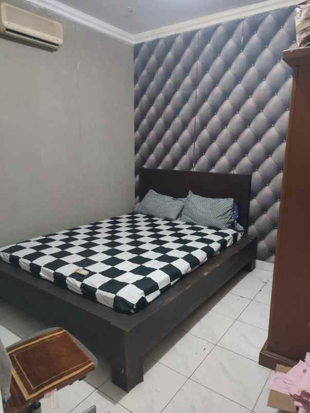 dijual rumah jl senayan bintaro jaya