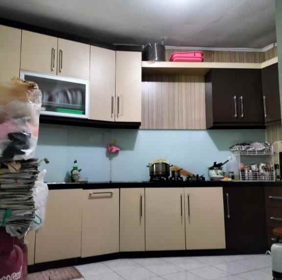 dijual rumah jl setrasari