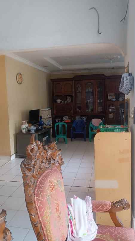 dijual rumah jl soekarno hatta