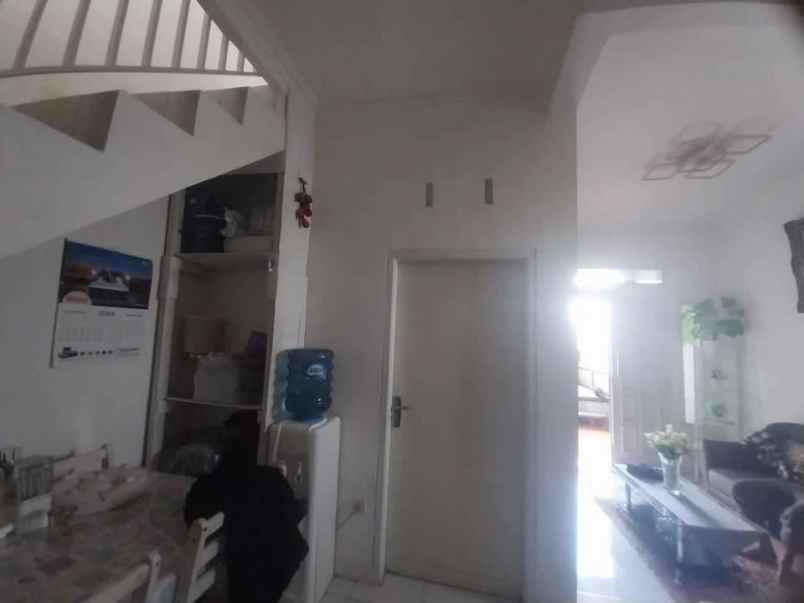 dijual rumah jl somawinata cimahi