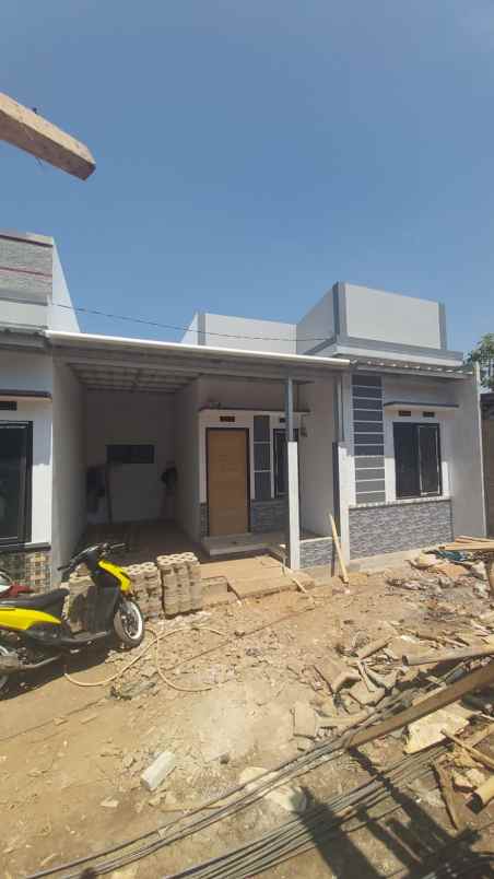 dijual rumah jl somawinata tanimulya