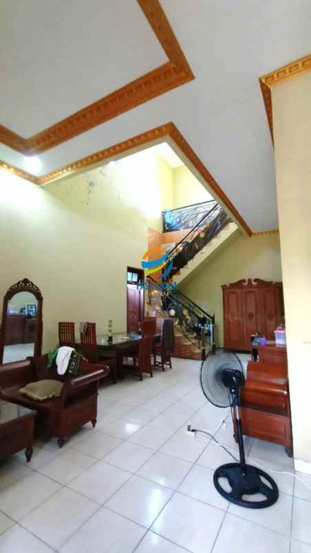 dijual rumah jl swadaya raya duren