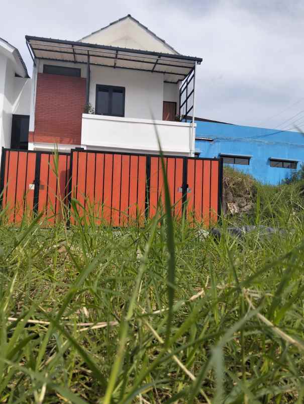 dijual rumah jl wangunsari
