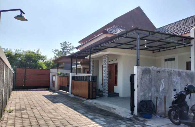 dijual rumah jl wonosari km 7