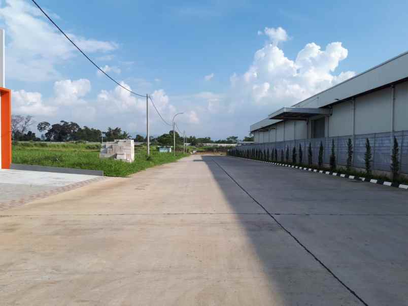 dijual rumah jln industri cimareme 1