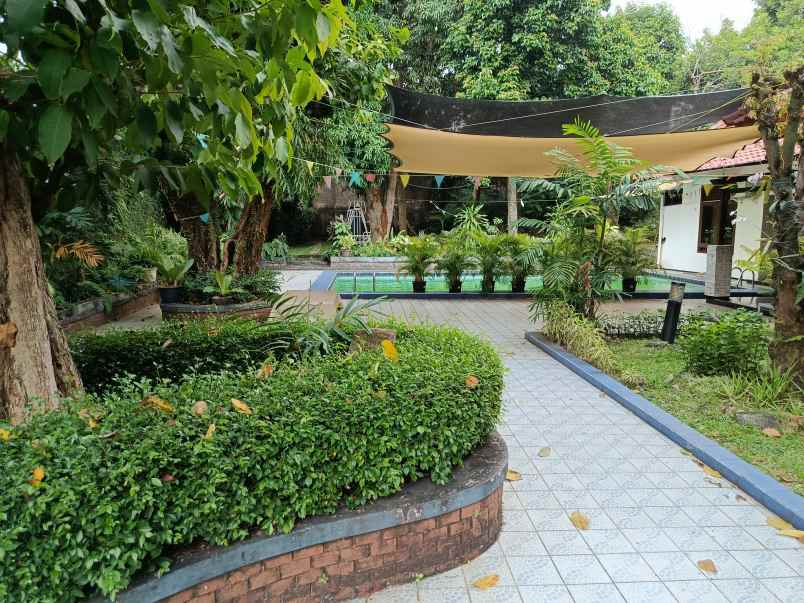 dijual rumah jln kemang timur raya