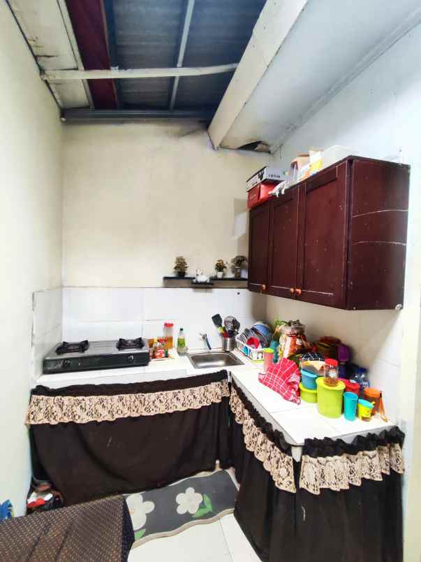 dijual rumah jln ratna