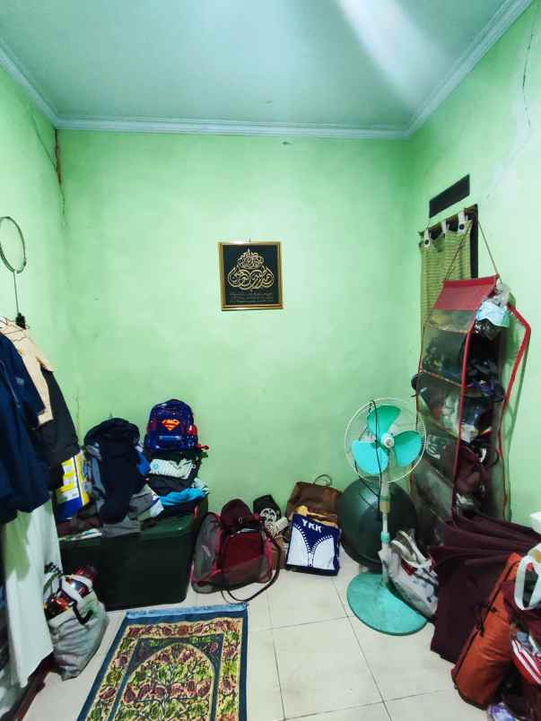 dijual rumah jln ratna