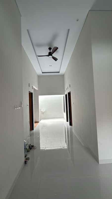 dijual rumah kadisoka