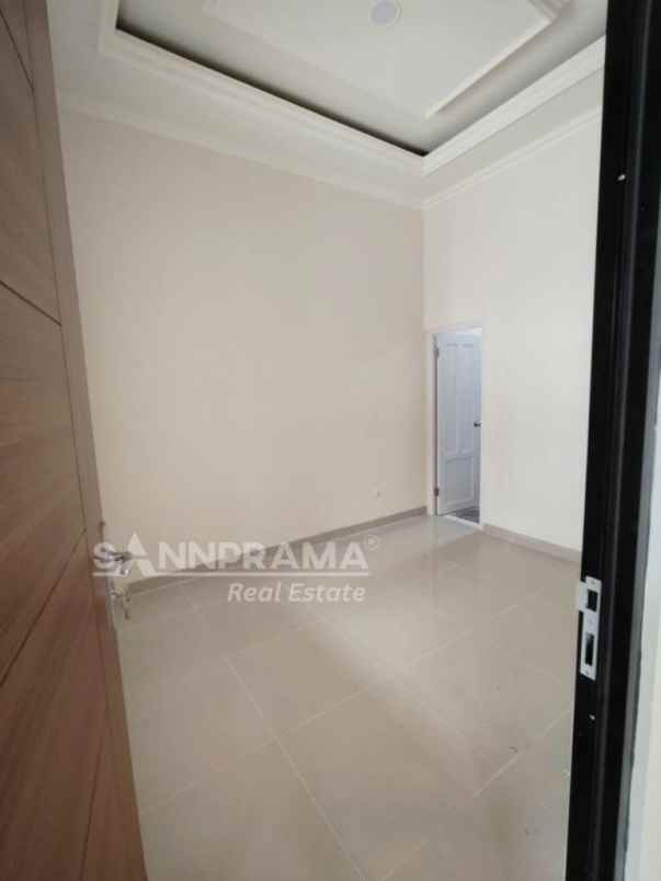 dijual rumah kalibaru