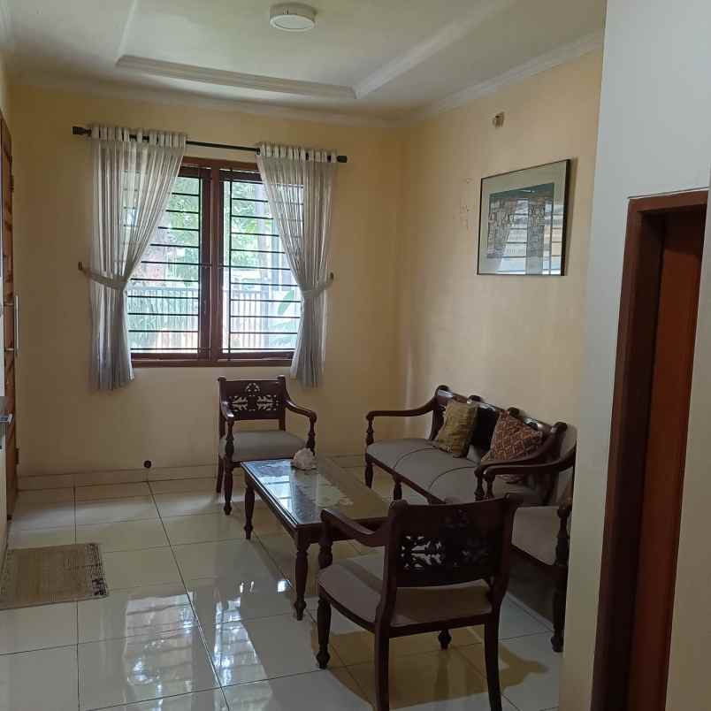 dijual rumah kalimalang