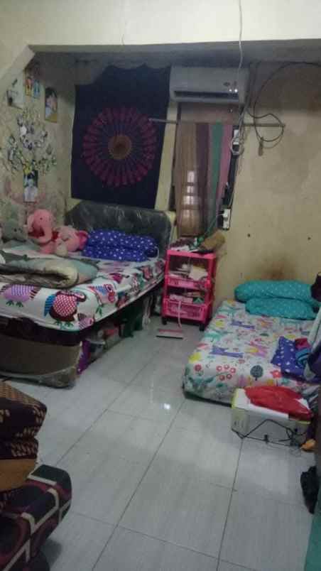 dijual rumah kampung melayu barat