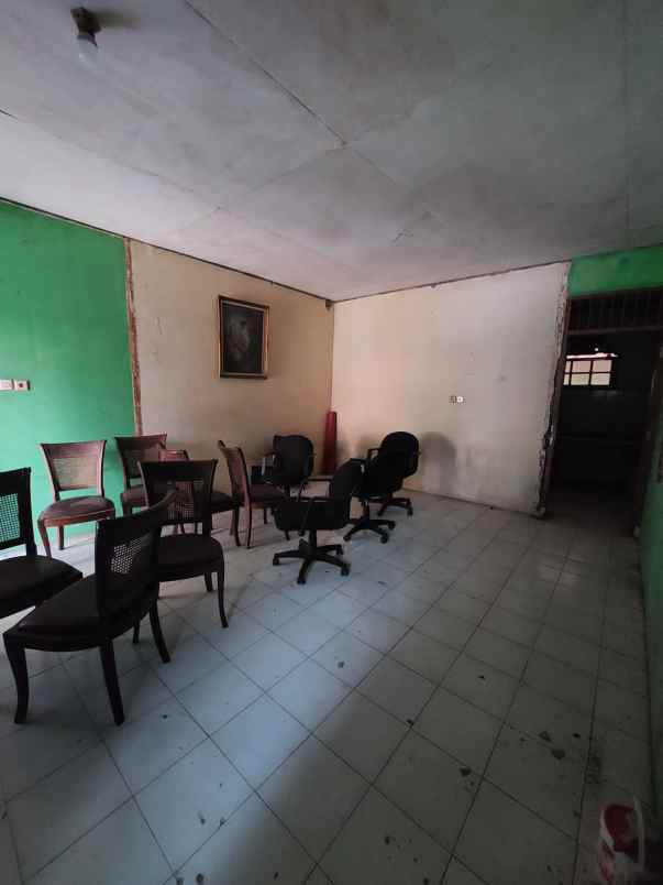 dijual rumah kampung tipar mekarsari depok