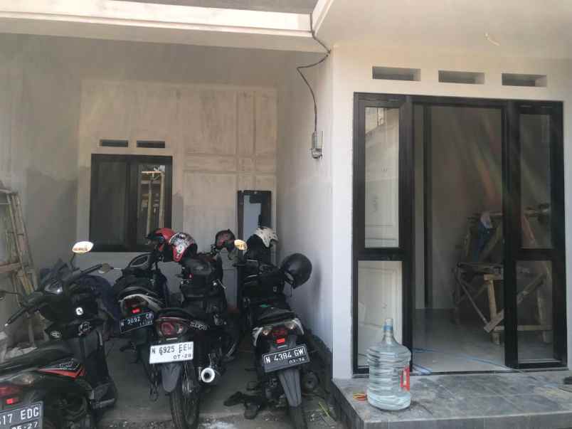 dijual rumah karang ploso malang jawa timur